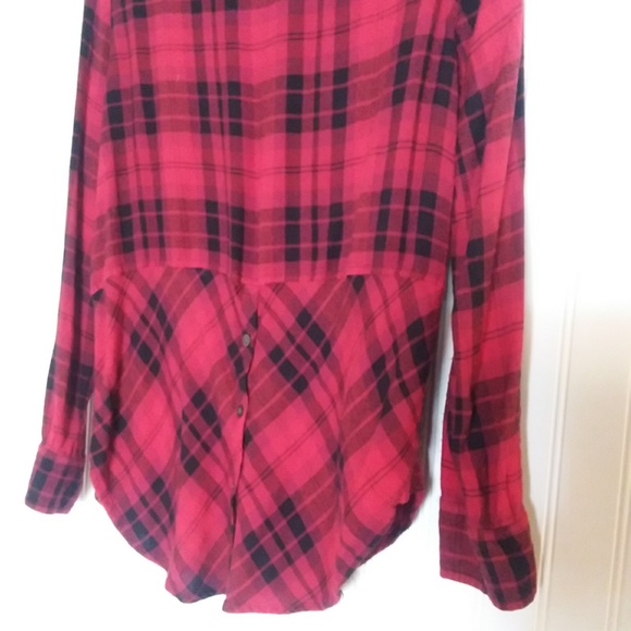 LUCKY BRAND red flannel shirt for ladies . So cute styling on back. - Picture 3 of 4